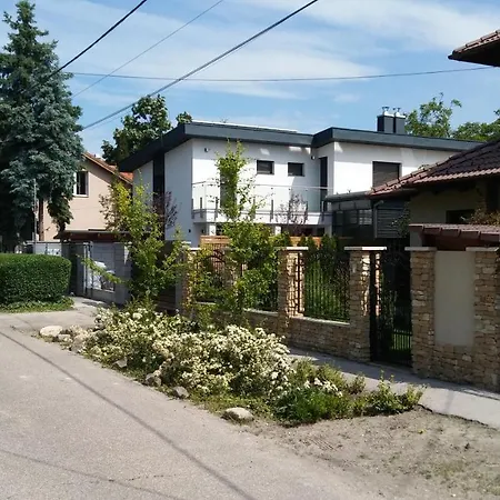 Next To Ors Vezer Square Privatunterkunft Budapest